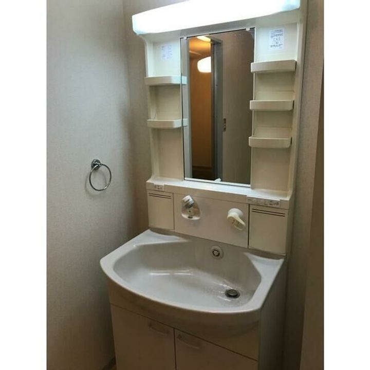 ユニーブル西里の内装