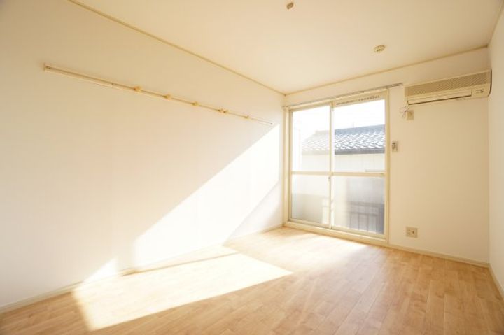 GRASS SQUARE 七番館の居間