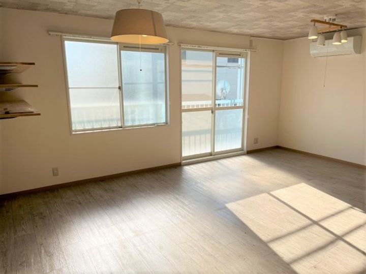 ビバライフ自由ヶ丘の居間