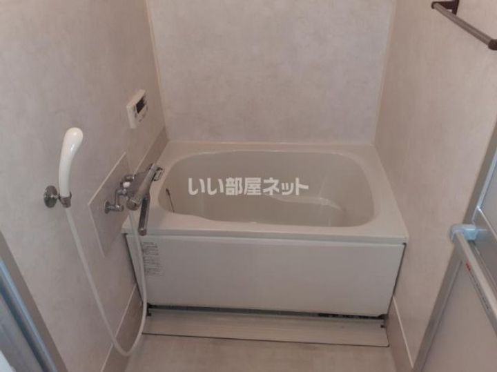 大阪府門真市城垣町(マンション)の賃貸物件の風呂