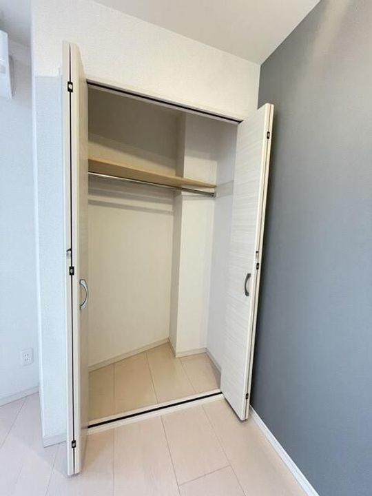 東京都杉並区本天沼1の賃貸マンションの内装