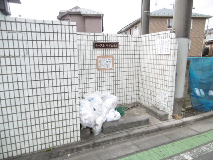 イーストハイムの地図