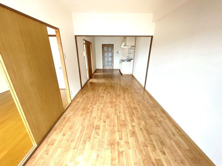 コーポラスTKの居間