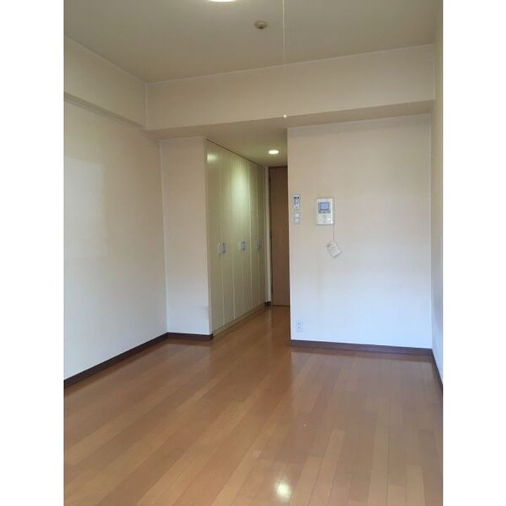 宮城県仙台市宮城野区鉄砲町中(マンション)の賃貸物件の居間