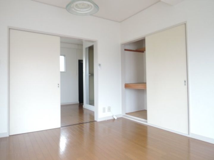 メゾンやじまの内装