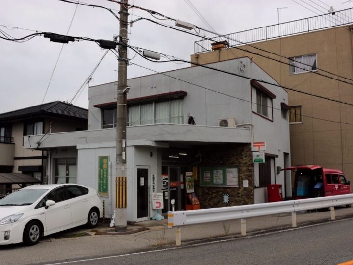 フェリーチェの周辺