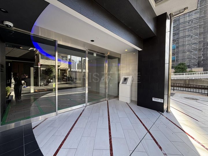 セレニテ江坂エクラの地図