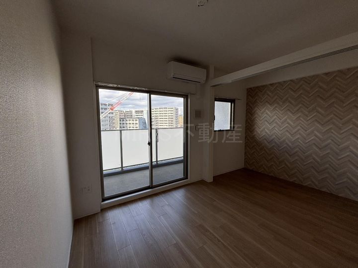 セレニテ江坂エクラの居間