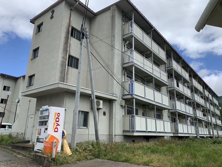 ビレッジハウス坂城の外観