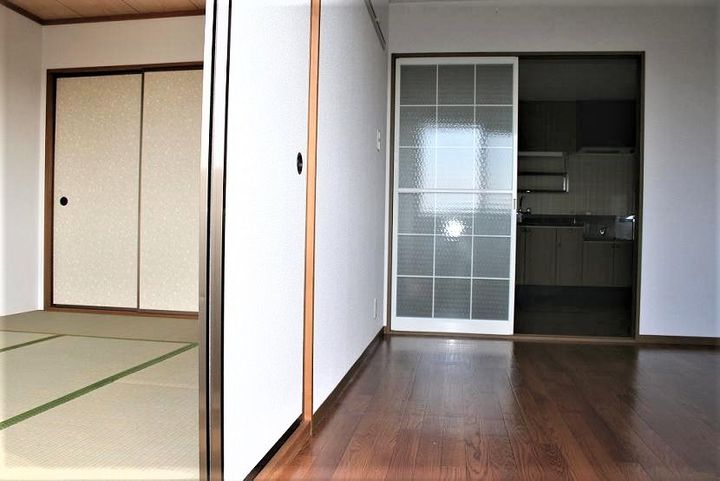 サンハイツ宮原Bの居間