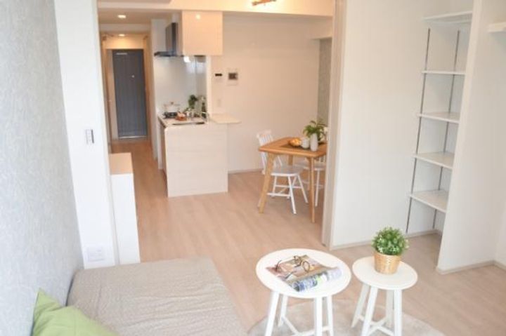 大阪府大阪市鶴見区茨田大宮4(マンション)の賃貸物件の居間