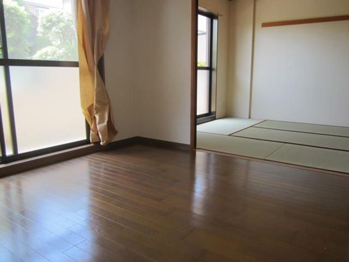 花見川ガーデンハイツの居間