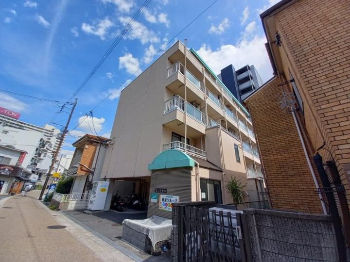 セリオ枚方の外観