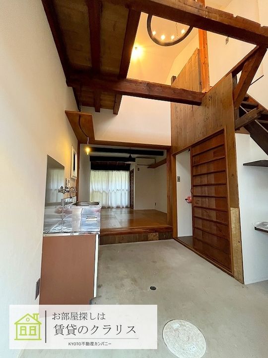 京都府京都市左京区岡崎円勝寺町(一戸建)の賃貸物件の玄関