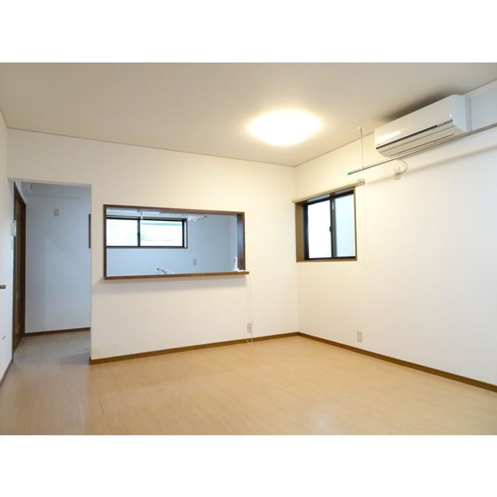 石川県金沢市緑が丘(一戸建)の賃貸物件の居間