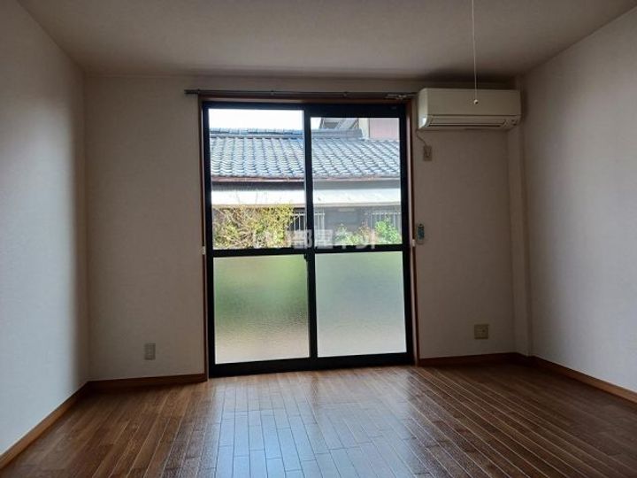 岐阜県美濃加茂市本郷町6(一戸建)の賃貸物件の居間