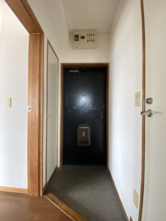 カーサズイコウの玄関