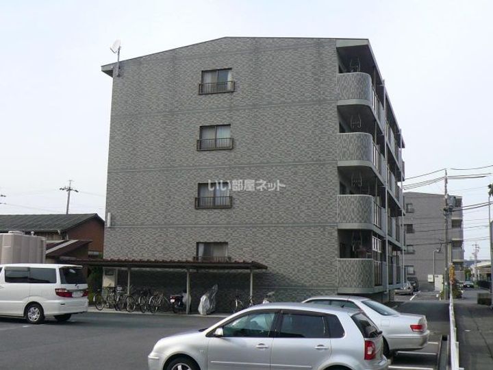 グリーンフォレストの外観