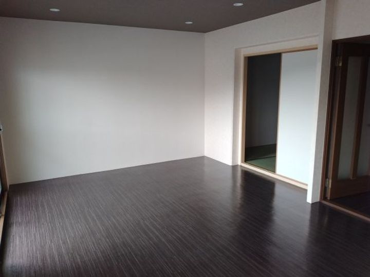 グリーンフォレストの居間