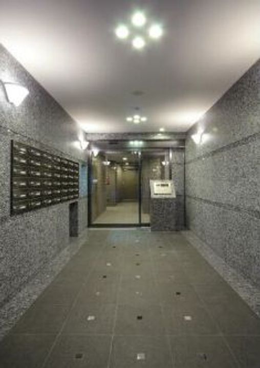 東京都中野区中央3(マンション)の賃貸物件の地図