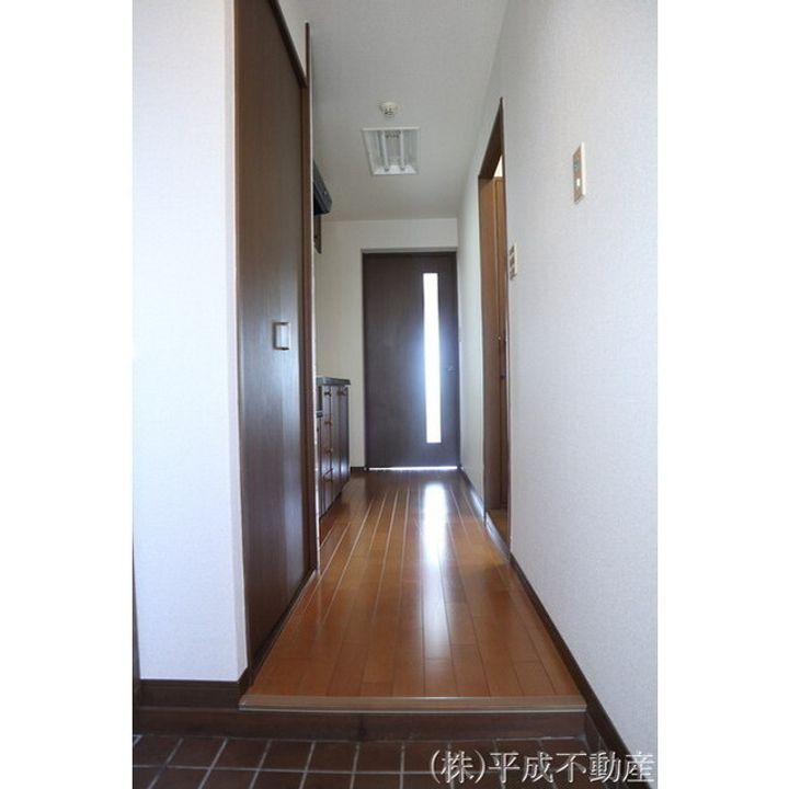 フローラハイツ水前寺の玄関