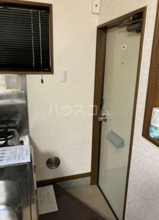 小倉ハイツの玄関