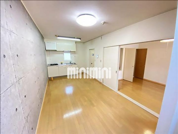 ジュネパレス南流山4の居間