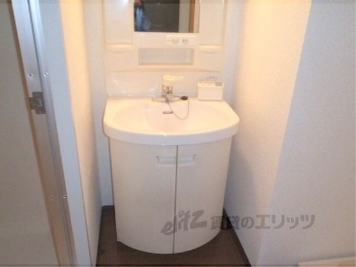 山科IMビルの内装