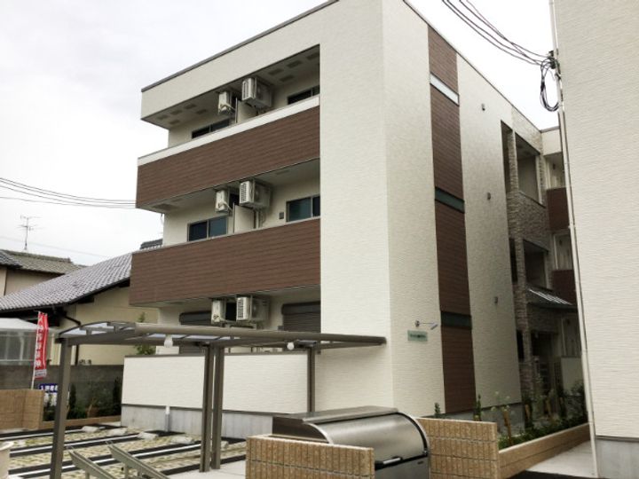 大阪府堺市西区鳳中町9(アパート)の賃貸物件の外観