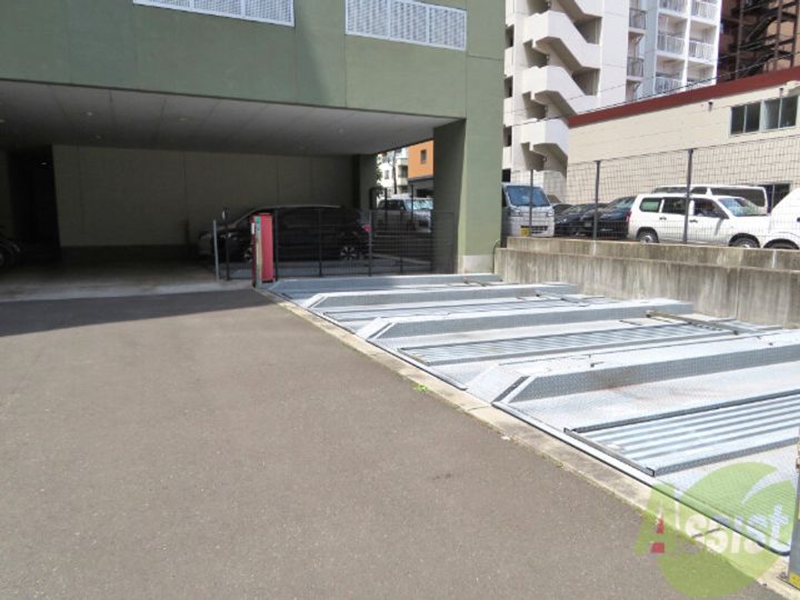 カーサ・デル・プラド北目町の地図