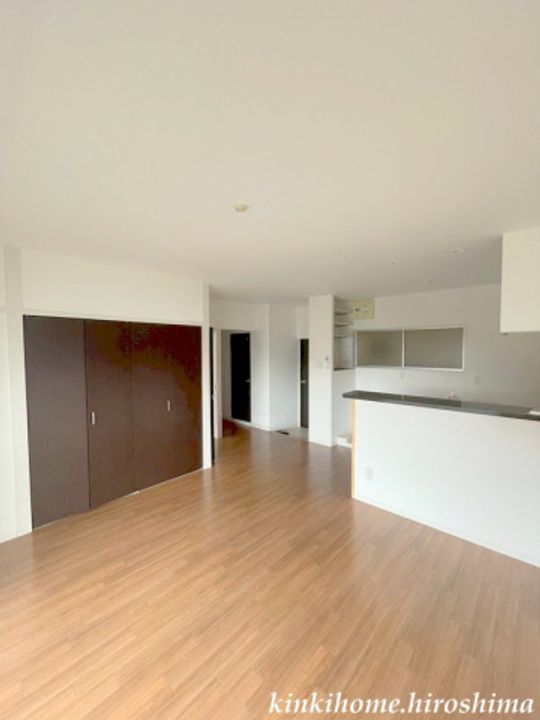 広島県広島市西区己斐西町(マンション)の賃貸物件の居間