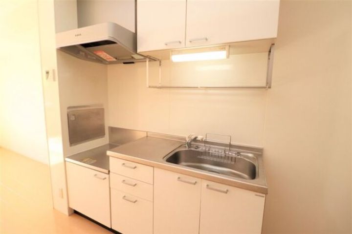 埼玉県草加市中根3(アパート)の賃貸物件のキッチン