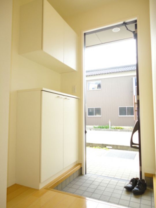 コーポラス 如月の玄関