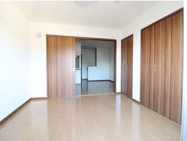 神奈川県横浜市旭区上白根2(アパート)の賃貸物件の居間