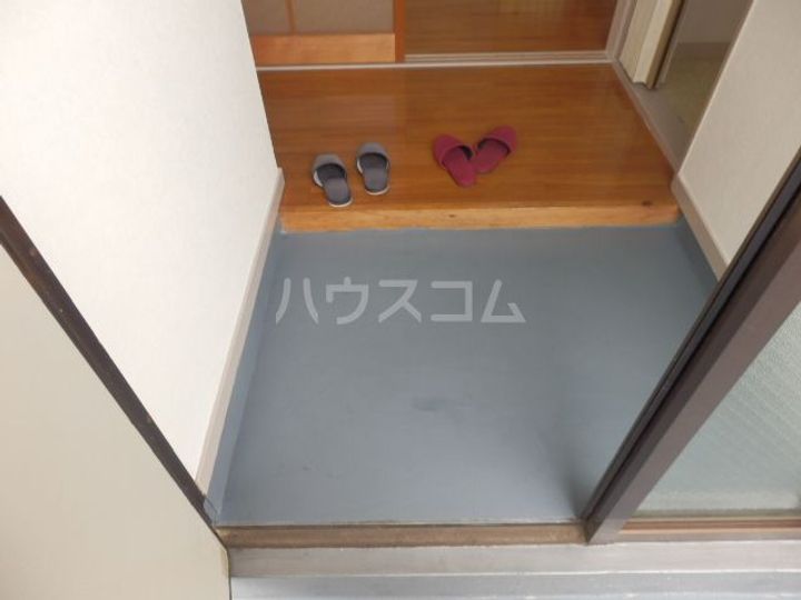 シャンポール双葉の玄関