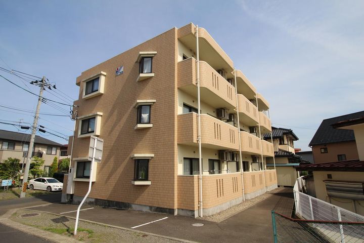 ユーミー富沢の外観