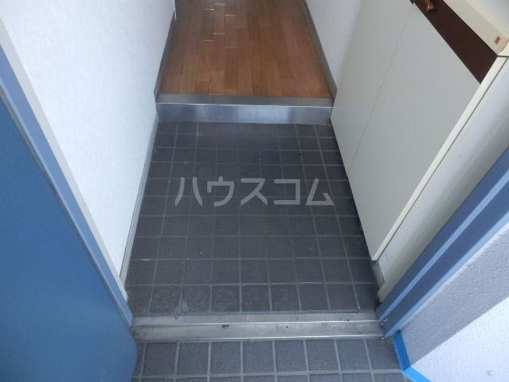 エクセレンス元町の玄関