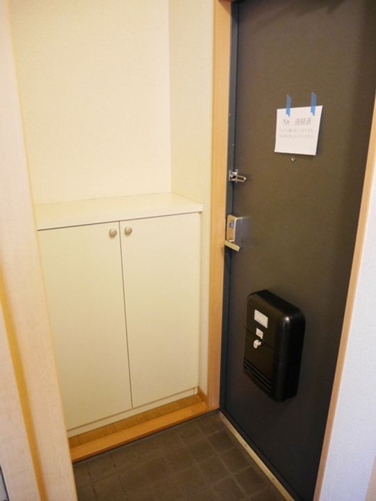 コーポ高木A棟の玄関
