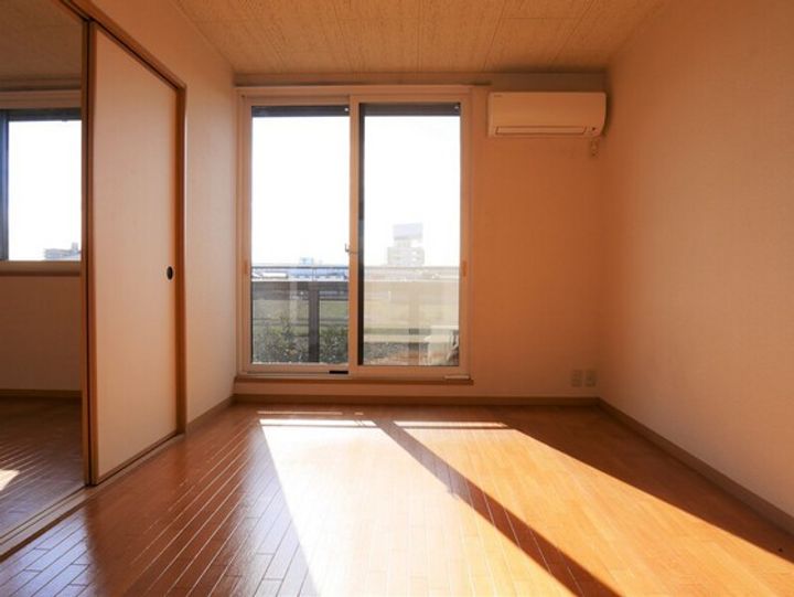 コーポ高木A棟の居間