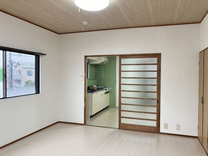 広島県福山市三吉町南2(マンション)の賃貸物件の居間