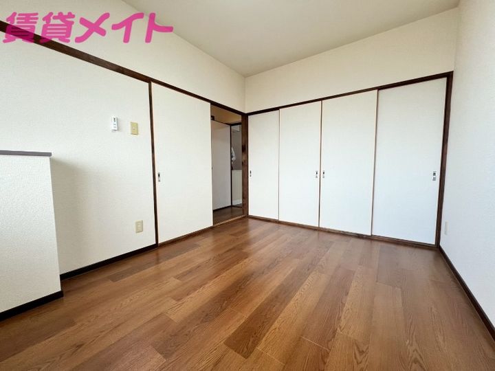 レジデンス富洲原の内装