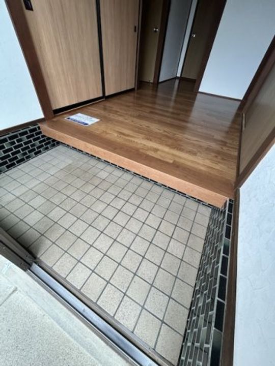 山梨県甲府市屋形3(一戸建)の賃貸物件の玄関
