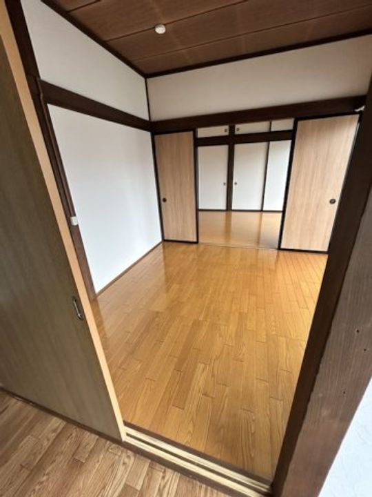 山梨県甲府市屋形3(一戸建)の賃貸物件の居間