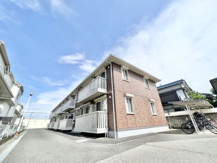 ハイツ クリノンの外観