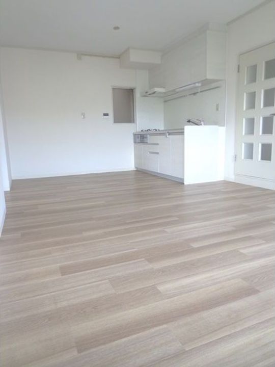 愛知県長久手市長配1(マンション)の賃貸物件の居間