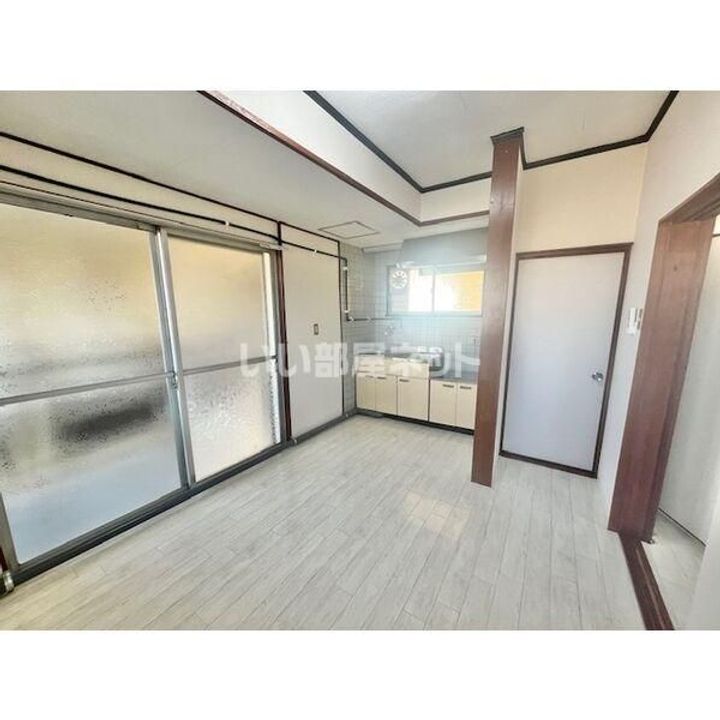 グレイス岐阜の居間