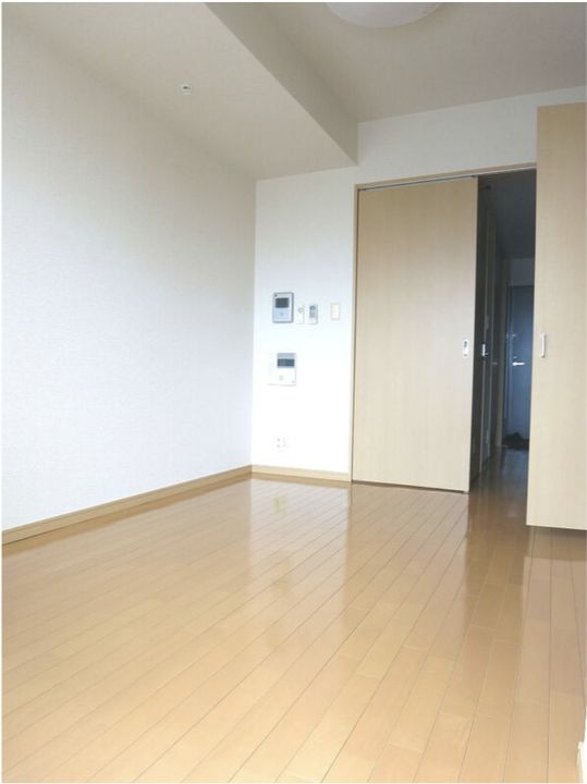 プライムアーバン西大島の居間