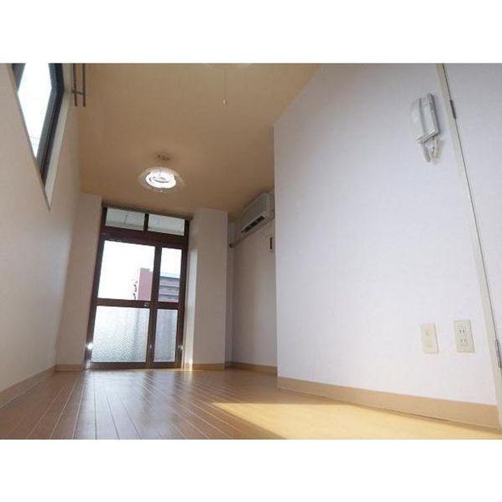 メゾンリベルテの居間