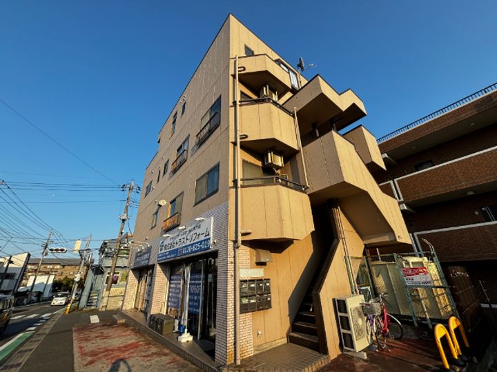 ポッポスクエアの外観
