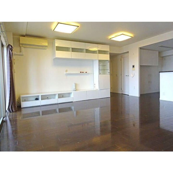 神奈川県横浜市戸塚区上矢部町(マンション)の賃貸物件の居間